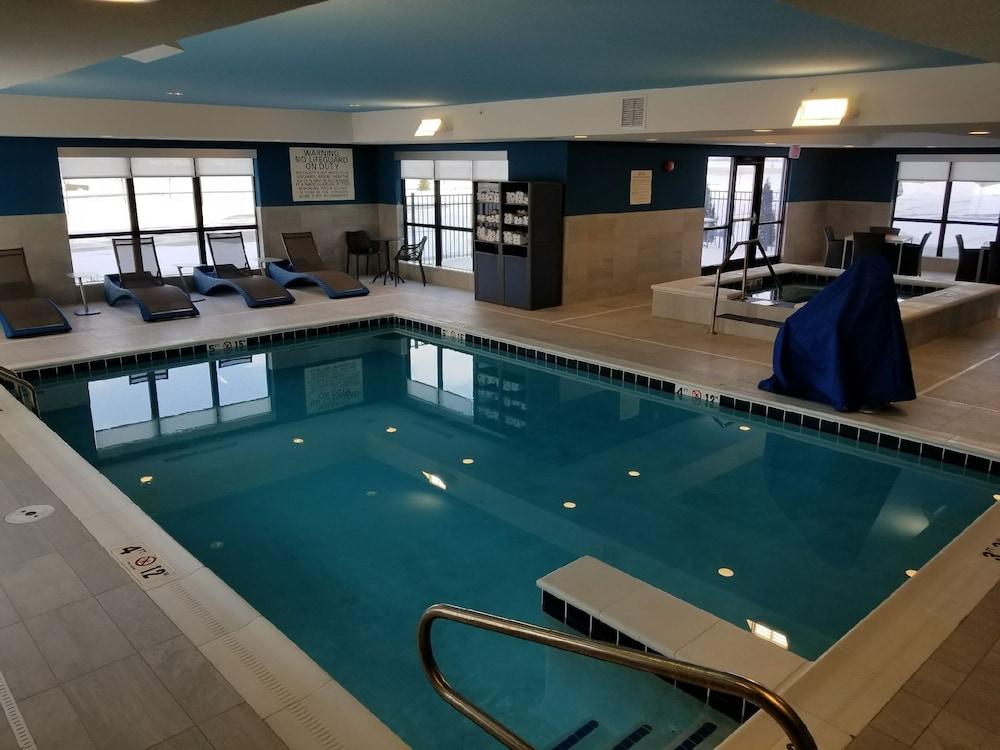 Hampton Inn & Suites Pekin Buitenkant foto