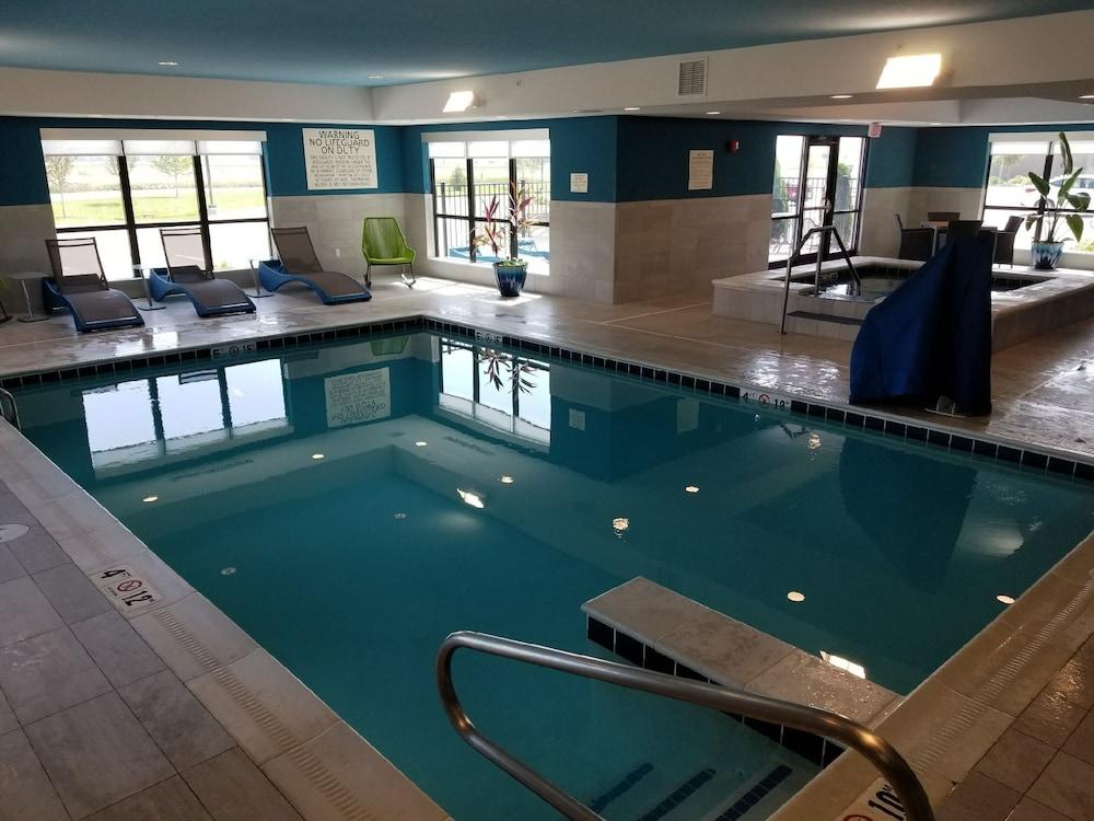 Hampton Inn & Suites Pekin Buitenkant foto